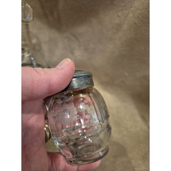 Antique Middletown Quadruple Silverplate Embossed Cruet Condiment Server FLAW - Picture 6 of 16